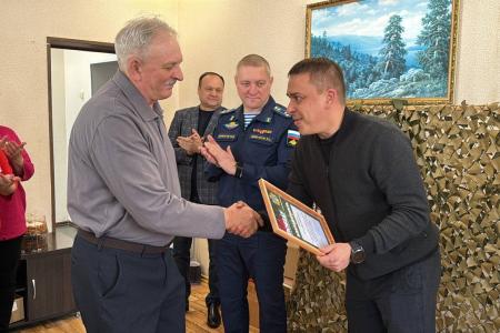 Сенатор Айрат Гибатдинов посетил волонтёрскую организацию «Сердце вновь оживёт» в Ульяновской области