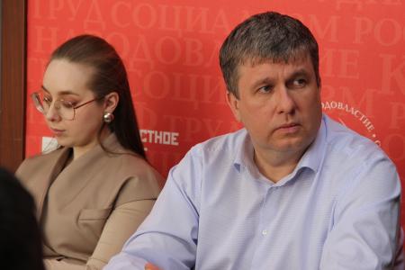 Откровенный разговор в Томском обкоме с будущими политологами