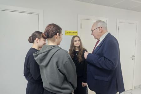 Депутаты-коммунисты Народного Совета ДНР посетили с рабочим визитом Ямало-Ненецкий автономный округ