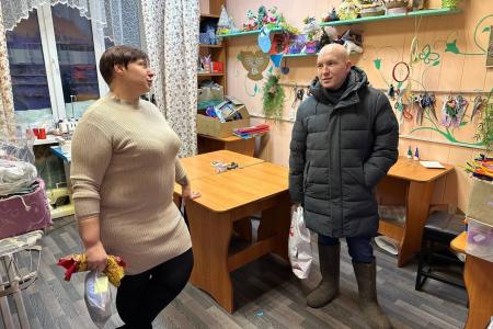 Ненецкий автономный округ. Депутаты фракции КПРФ окружного Собрания встретились с жителями поселка Каратайка