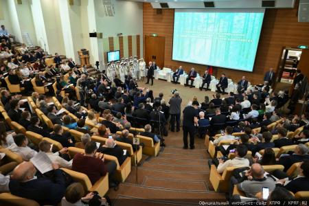 Г.А. Зюганов выступил в Госдуме на круглом столе по теме: «Законодательное регулирование и правоприменение в лесном комплексе Российской Федерации»