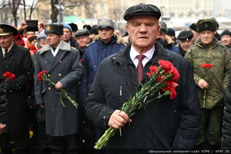 Г.А. Зюганов: По Ленинско-Сталинским заветам вперед – в будущее!