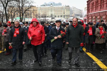 Г.А. Зюганов: По Ленинско-Сталинским заветам вперед – в будущее!