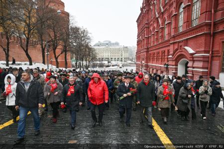 Г.А. Зюганов: По Ленинско-Сталинским заветам вперед – в будущее!
