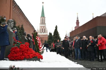 Г.А. Зюганов: По Ленинско-Сталинским заветам вперед – в будущее!