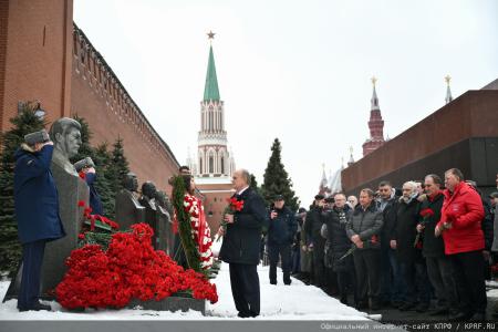 Г.А. Зюганов: По Ленинско-Сталинским заветам вперед – в будущее!