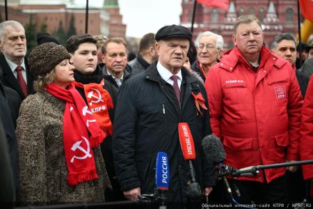 Г.А. Зюганов: По Ленинско-Сталинским заветам вперед – в будущее!