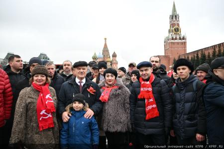 Г.А. Зюганов: По Ленинско-Сталинским заветам вперед – в будущее!