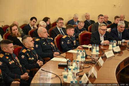 «Стратегия национальной безопасности – основа развития России». Круглый стол фракции КПРФ в Госдуме