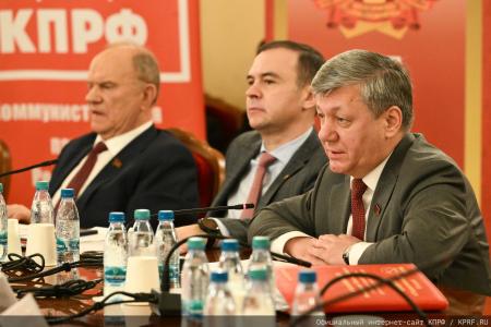 «Возродим Советскую Родину!». Брифинг Г.А. Зюганова 17 марта