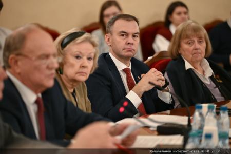 Г.А. Зюганов: «Сплотить усилия во имя новой Победы!»