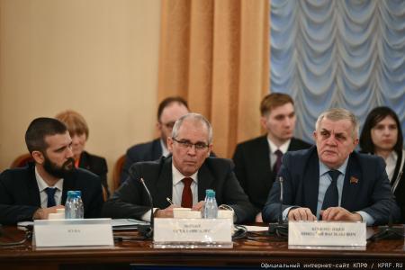 Г.А. Зюганов: «Сплотить усилия во имя новой Победы!»