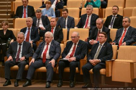 «От выживания – к развитию!». 24 марта состоялось заседание фракции КПРФ в Госдуме