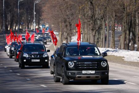 На улицах столицы «Красные крылья Победы»