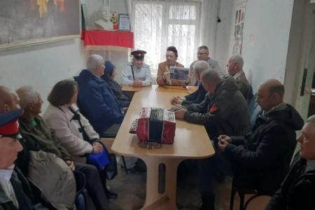 Волгоградская область. Из города Михайловки в зону СВО отправился 40-й гуманитарный конвой