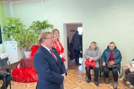 Н.Н. Иванов принял участие в праздничном концерте в Фатежскм районе
