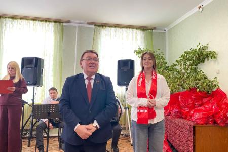 Н.Н. Иванов принял участие в праздничном концерте в Фатежскм районе