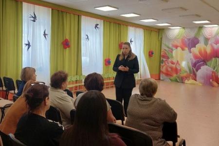 Депутаты Мария Дробот и Анна Баранова провели встречу с работниками образования в Перми