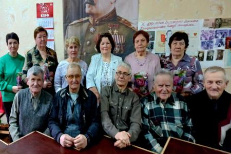 Рязанские коммунисты поздравили женщин-общественниц и своих боевых соратниц с Международным женским Днём