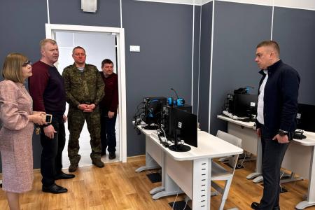 Сенатор Российской Федерации Айрат Гибатдинов в ходе рабочей поездки посетил Ульяновское гвардейское суворовское военное училище
