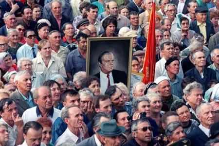 Дата в истории - 15 марта 1996 г. Доклад ЦИПКР. Как КПРФ в Госдуме денонсировала Беловежские соглашения, де-юре отменила распад СССР и заложила основы для возрождения союзного государства