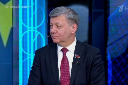 Дмитрий Новиков на Первом канале о том, почему власти Европы сеют войну с Россией, но рвутся на переговоры о мире
