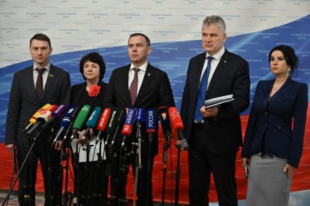 Брифинг депутатов фракции КПРФ в Госдуме (19.03.2026)