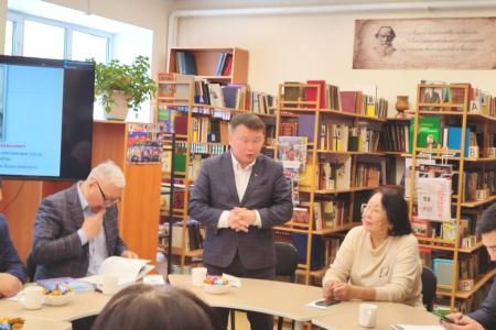 Секретари Якутского рескома КПРФ провели встречи с коллективом Сунтарской школы № 1 по случаю 125-летия большевика И.А. Колесникова