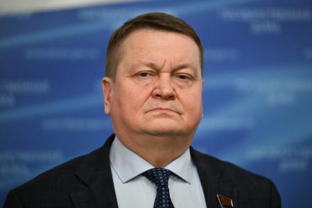 Е.И. Бессонов, Ю.П. Синельщиков и В.И. Егоров выступили перед журналистами в Госдуме