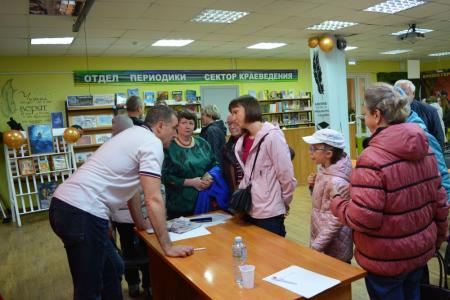 Саратовская область. Депутат-коммунист Александр Анидалов провёл встречу с жителями Балаково