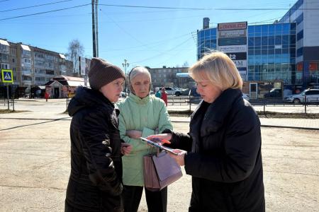 Рабочая поездка лидера пермских коммунистов Ксении Айтаковой в Соликамск: диалог с жителями и актуальные проблемы территории
