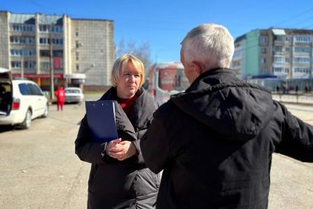 Рабочая поездка лидера пермских коммунистов Ксении Айтаковой в Соликамск: диалог с жителями и актуальные проблемы территории