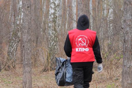 Коммунистический субботник в Курчатовском районе Челябинска