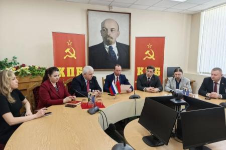 Делегация КПРФ во главе с Казбеком Тайсаевым продолжает работу в Минске