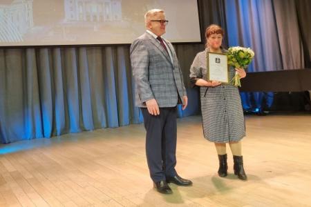 Руководитель фракции КПРФ в Мособлдуме Александр Наумов поздравил жителей Ленинского г.о. с Днем труда