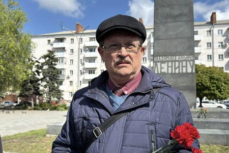 "Учиться у Ленина диалектическому подходу к анализу событий - задача каждого коммуниста!": В Ростове возложили цветы в честь 156-летия вождя мирового пролетариата