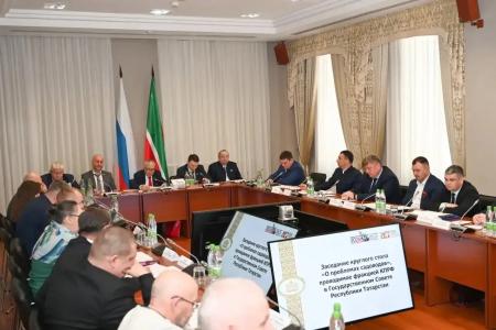 Республика Татарстан. Члены фракции КПРФ подняли вопросы, волнующие владельцев дачных участков