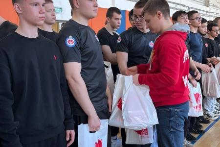 В Самарской области при поддержке КПРФ состоялся турнир по армрестлингу