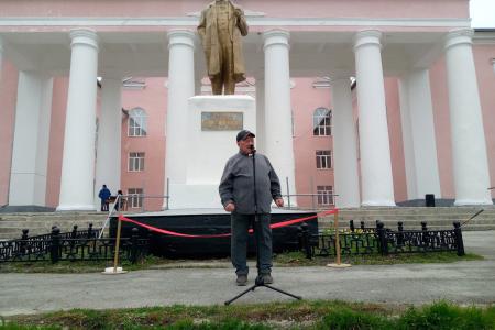 Челябинская область. В Миньяре в день 156-летия со дня рождения Владимира Ильича Ленина состоялось открытие его памятника после ремонта