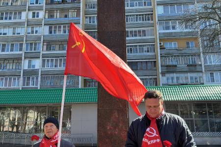В Марий Эл коммунисты отметили День космонавтики