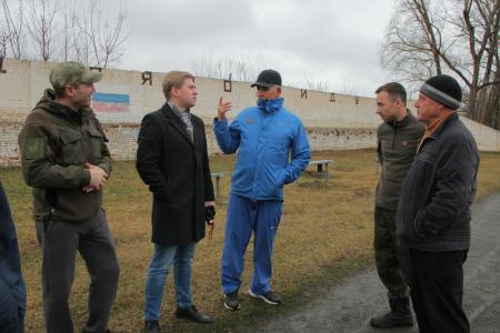 Первый секретарь Челябинского обкома КПРФ Денис Курочкин побывал с рабочим визитом в посёлке Красногорский