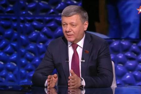 Дмитрий Новиков на телеканале «Звезда» о подготовке КПРФ III Международного антифашистского форума и о том, как защитить Россию от угроз НАТО