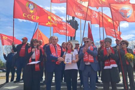 Коммунисты Кабардино-Балкарии торжественно отметили 156-ю годовщину со дня рождения Владимира Ильича Ленина