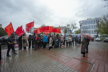 В Калмыкии коммунисты и сторонники Компартии  отметили 156-ю годовщину со дня рождения В.И. Ленина