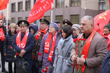 Коммунисты Ижевска отметили день рождения В.И. Ленина