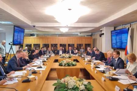Николай Харитонов: «Проект стратегии развития Дальнего Востока до 2030 года получил поддержку участников парламентских слушаний»