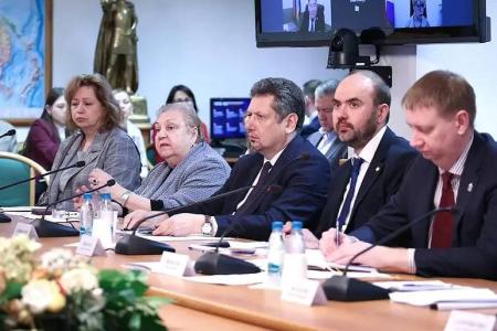 Николай Харитонов: «Проект стратегии развития Дальнего Востока до 2030 года получил поддержку участников парламентских слушаний»