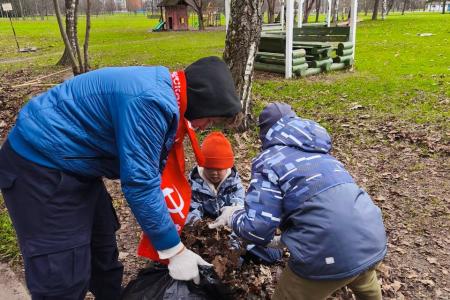 Ленинский субботник в Ленинских горках