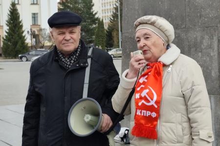 В Тюмени КПРФ и сторонники левых движений торжественно отметили 156-ю годовщину со дня рождения В.И. Ленина