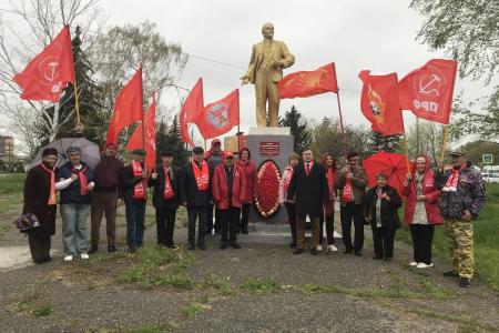 Карачаево-Черкесия отметила 156-летие Ленина